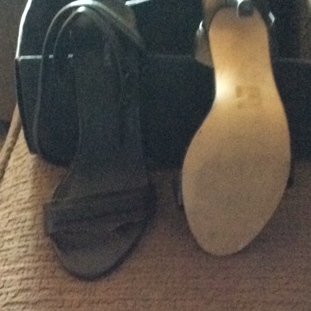 Shoe Mint black Sandals